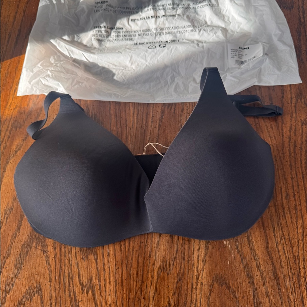 SKIMS WIRELESS FORM PUSH-UP PLUNGE BRA - ONYX 34DD
